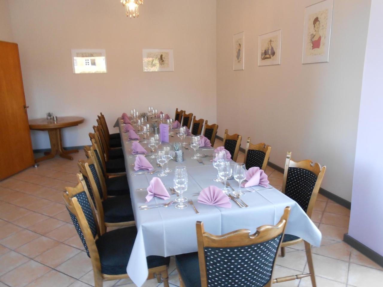 Albrecht'S Hotel & Restaurant Gmbh Wiedensahl Екстериор снимка
